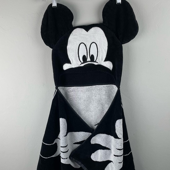 Disneys Mickey Mouse Kids Hooded Towl Wrap - Picture 2 of 10